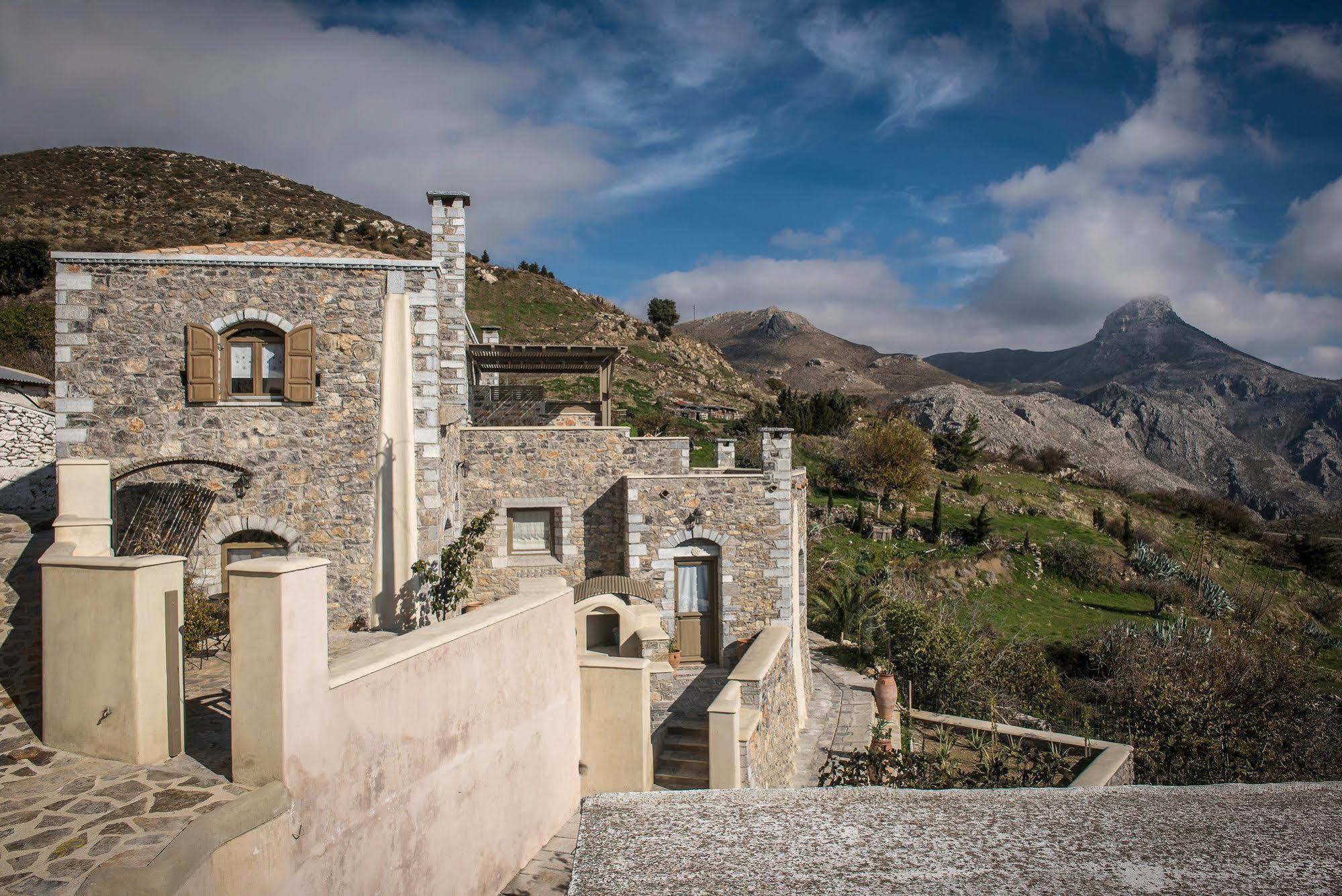 Thalori Traditional Ecotourism Village Kapetaniana Exterior photo